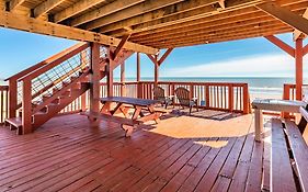 Unobstructed Oceanfront Sea Turtle Unit 2 Beach Pad!